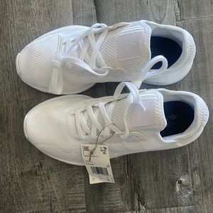 New White Adidas Swift Run